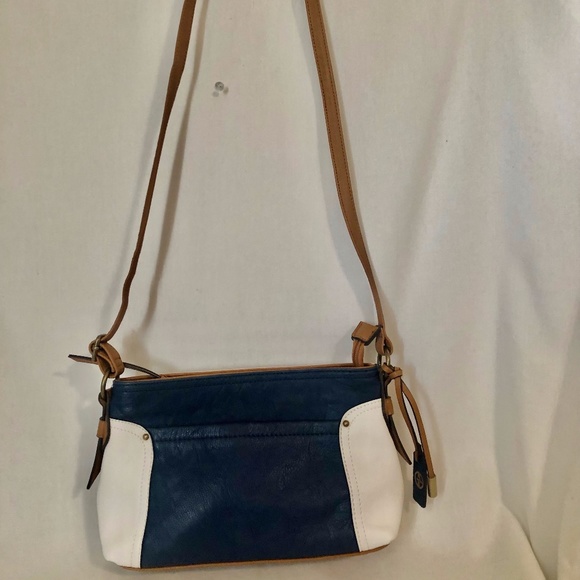 Giani Bernini Leather Crossbody Bag - Picture 14 of 15